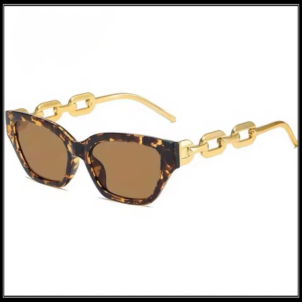 Clearance! New Tortoise Shell Sunglasses Statement with Gold Link Accents - Picture 2 of 6